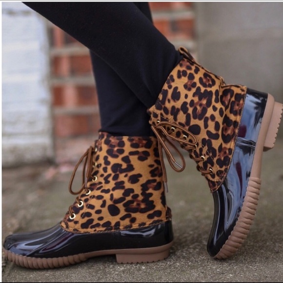 🥳HP: NEW: Stylish [FALL/WINTER] Leopard Print LaceUp Ankle Duck-Booties - Picture 2 of 16